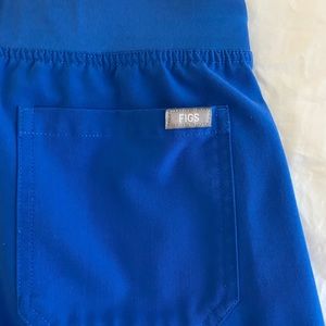 WOMEN’S FIGS SCRUBS